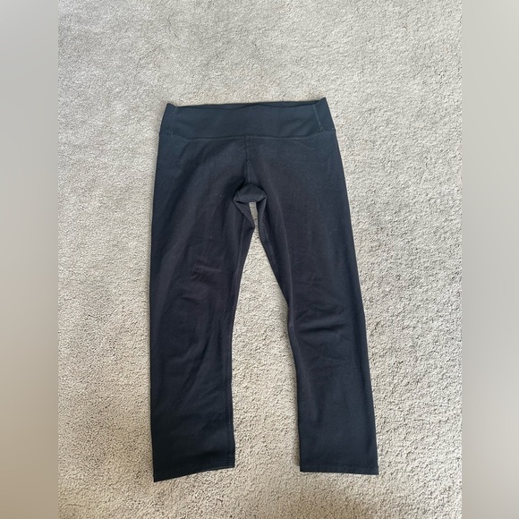 all in motion Other - Girls All In Motion black Capri leggings yxl 14